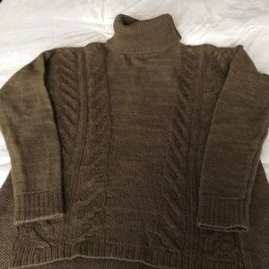 Old Navy Sweater